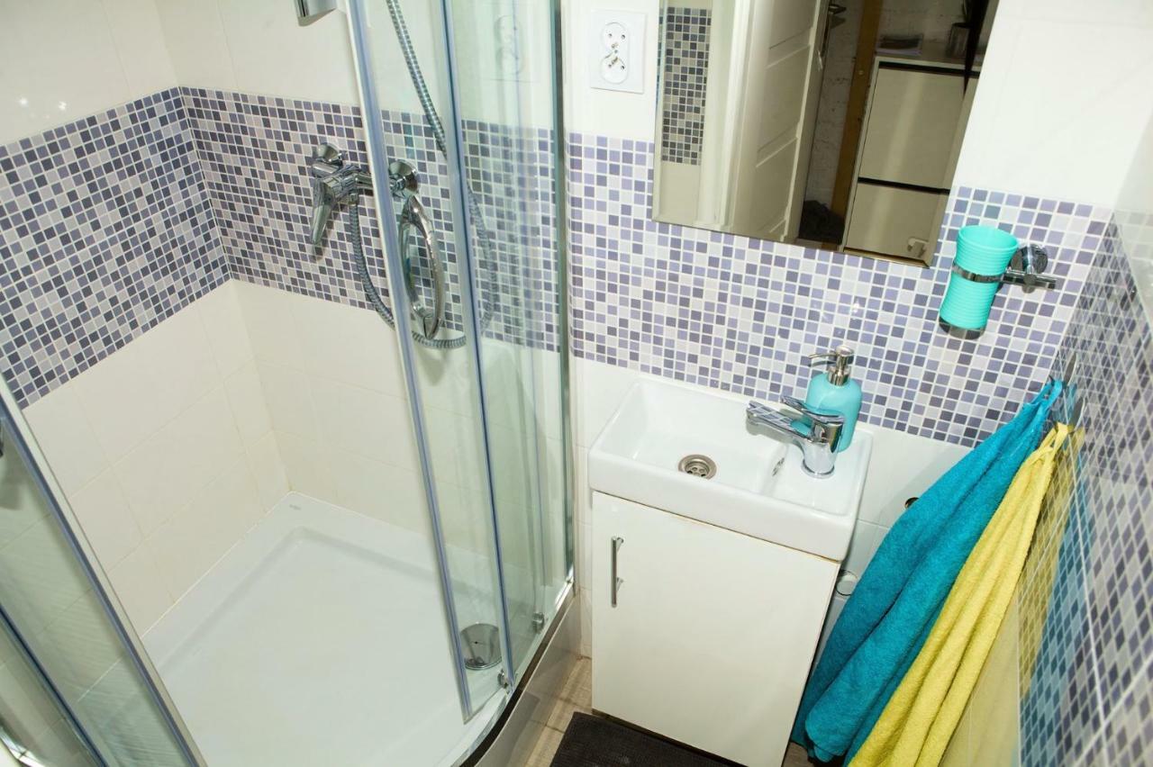 Apartament Zelazna Warszawa Eksteriør bilde